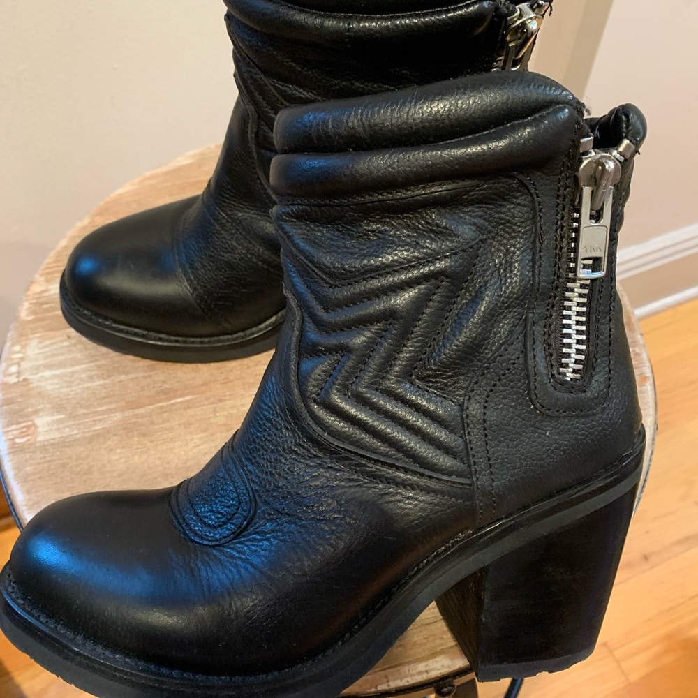 Black leather chunky booties by Ash size 41 women’s 10 EUC